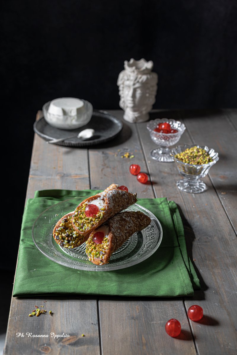Cannoli siciliani alla ricotta