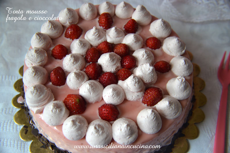 torta-mousse-fragola-e-cioccolato