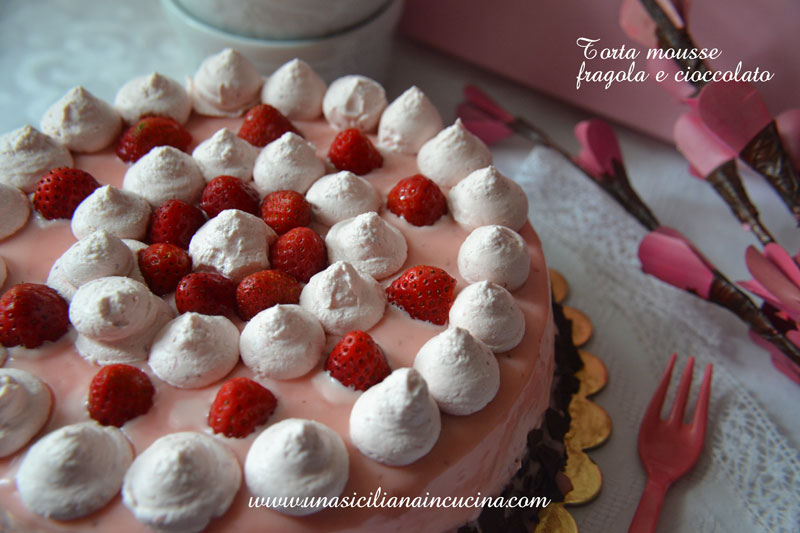 torta-mousse-fragola-e-cioccolato