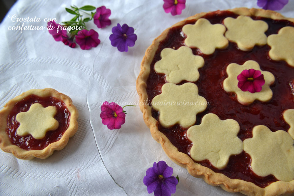 Crostata-con-confettura-di-fragole