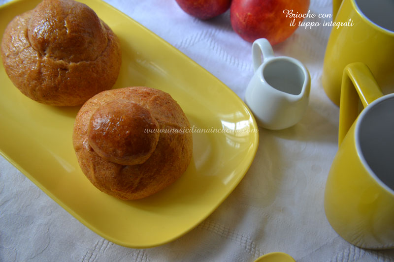 Brioche-con-il-tuppo-integrali
