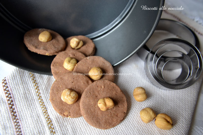 biscotti-alle-nocciole
