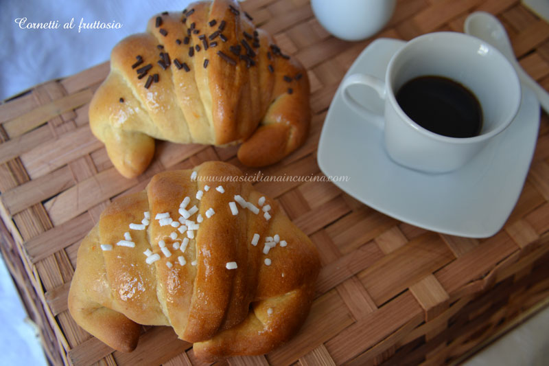 CORNETTI-AL-FRUTTOSIO CORNETTI-AL-FRUTTOSIO