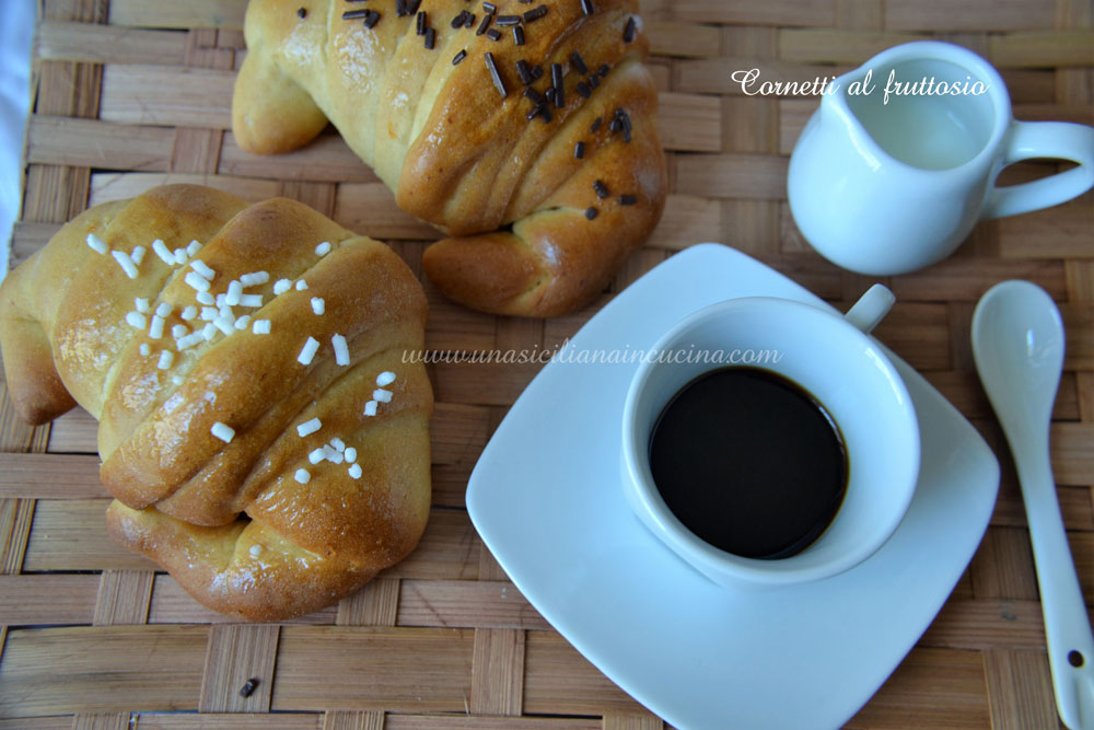 CORNETTI-AL-FRUTTOSIO