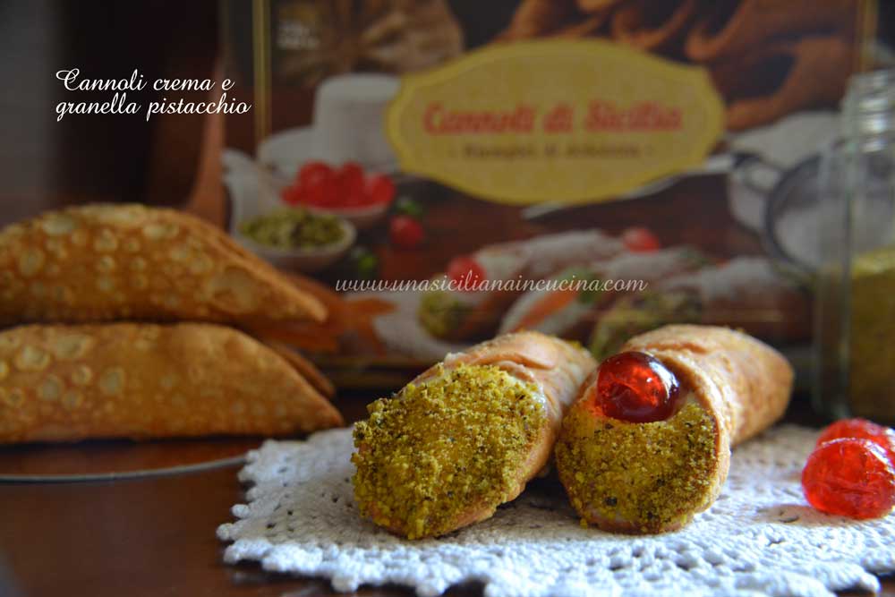 cannoli-crema-e-granella-pistacchio