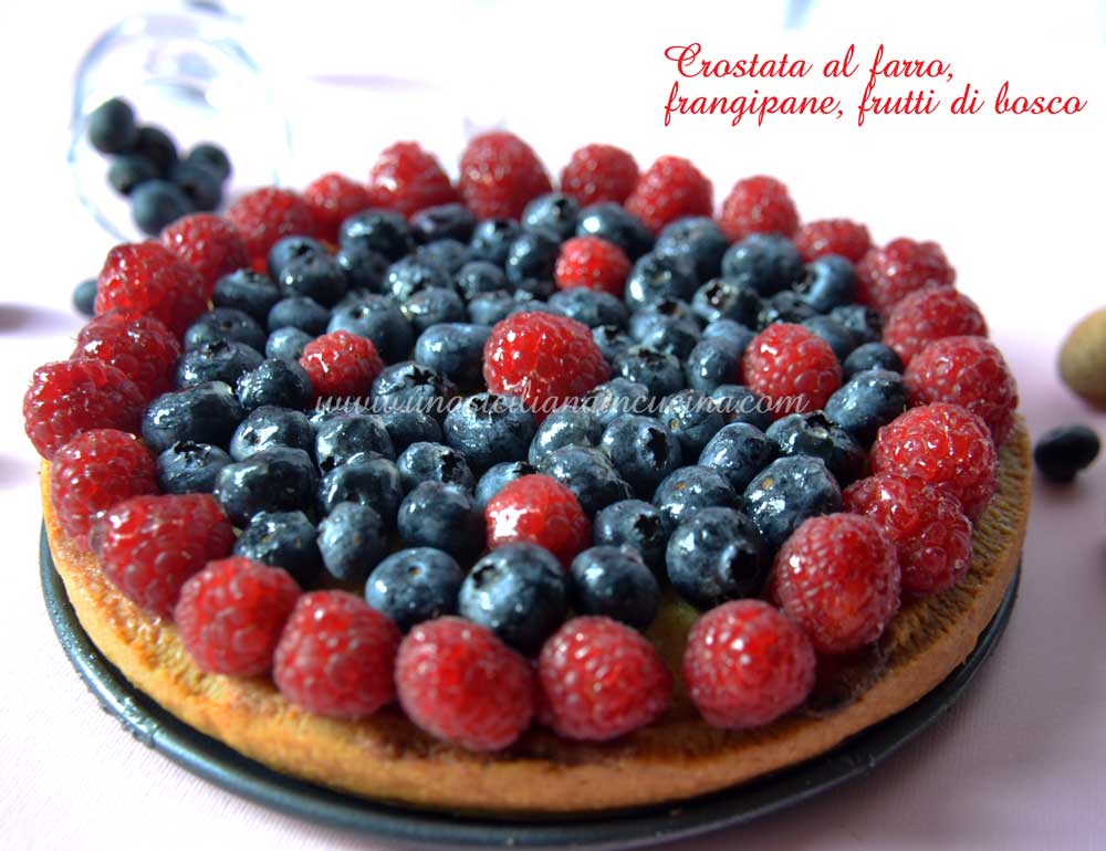 crostata-al-farro-frangipane-frutti-di-bosco