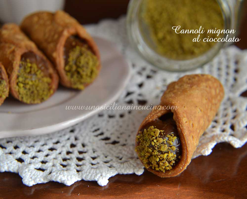 Cannoli mignon al cioccolato