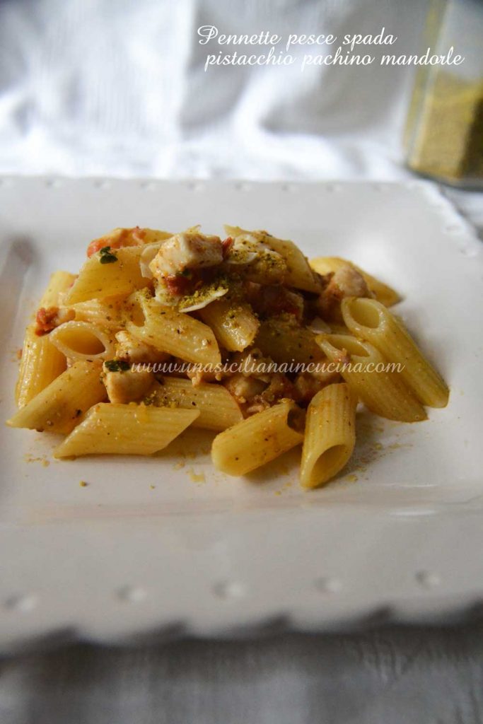Pennette-pesce-spada-pistacchio-pachino-mandorle