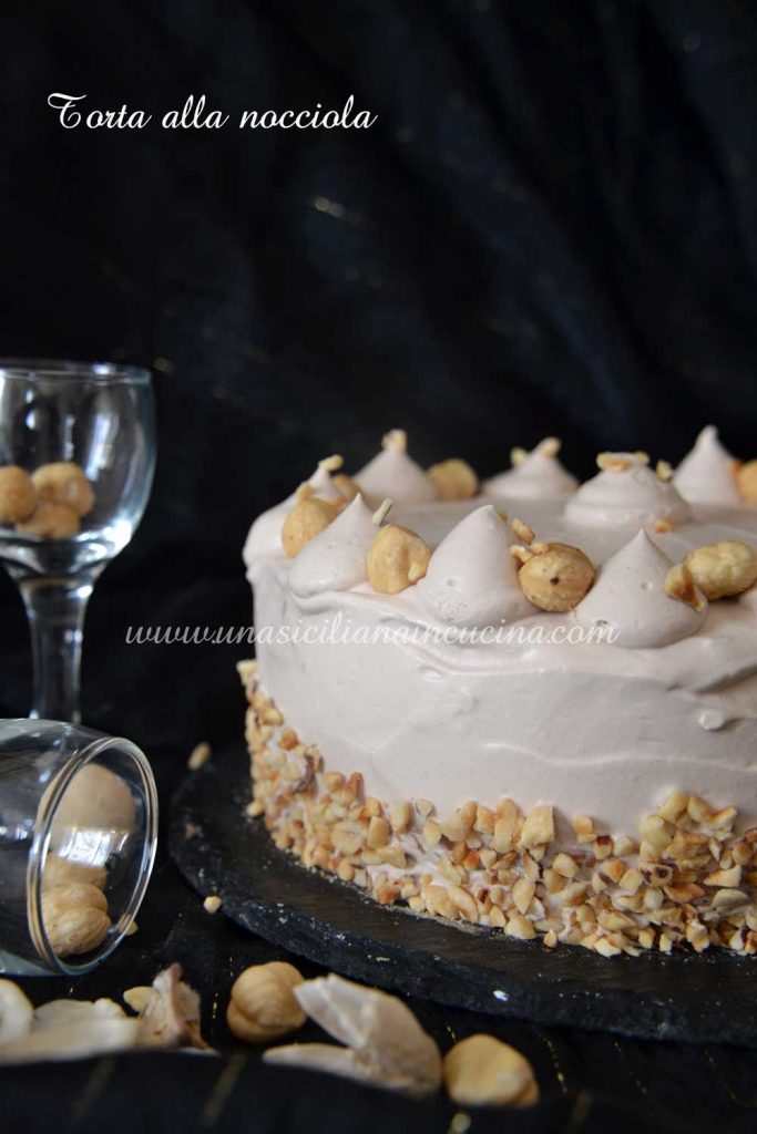 torta cremosa alle nocciole torta cremosa alle nocciole