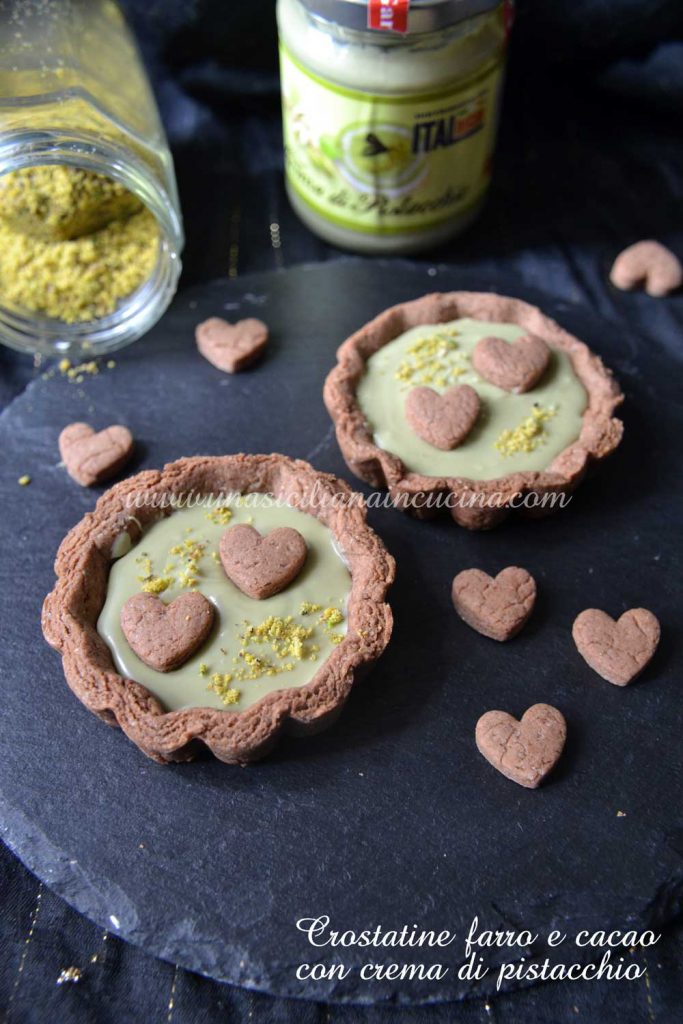 Crostatine farro cacao e pistacchio