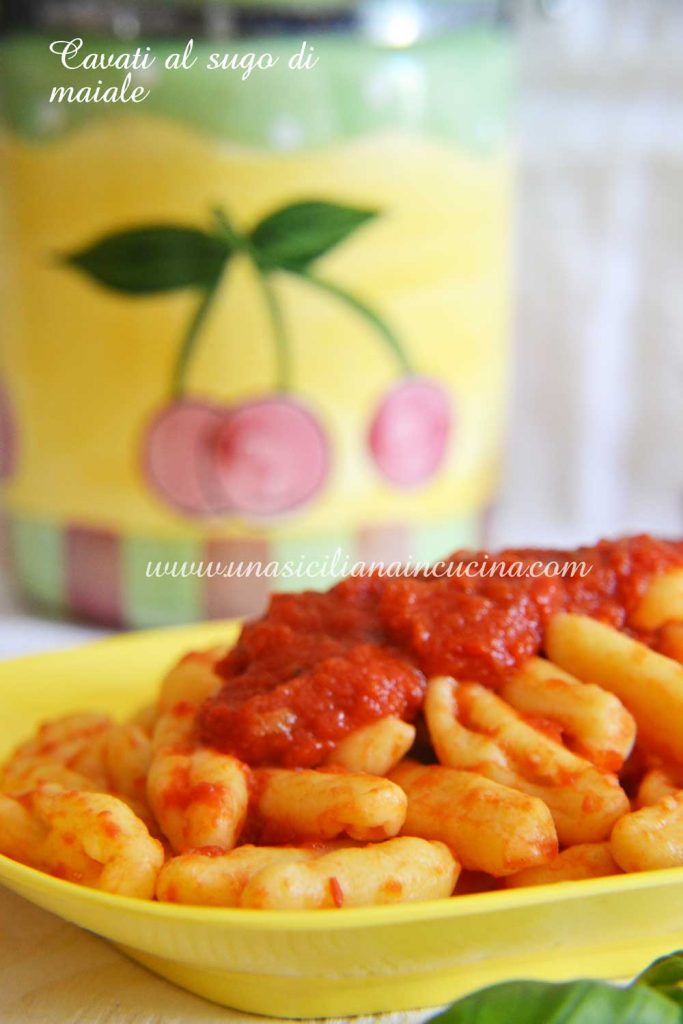 Cavati con il sugo di maiale