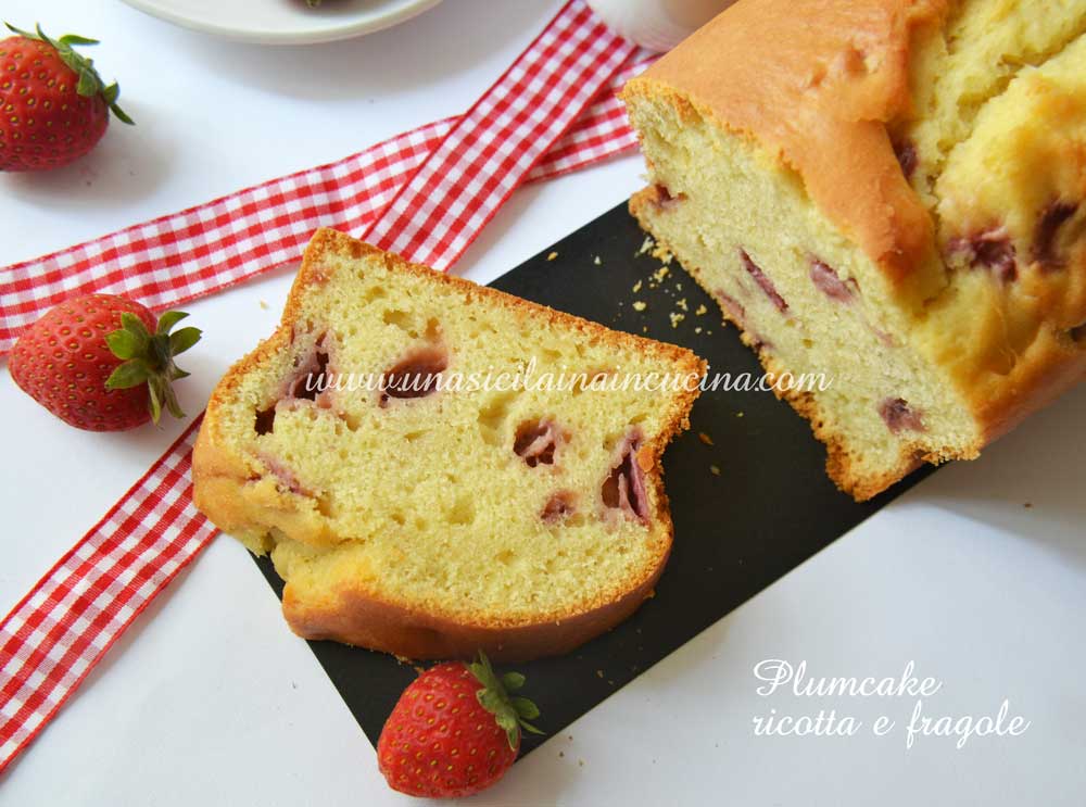 Plumcake al farro ricotta e fragole Plumcake al farro ricotta e fragole