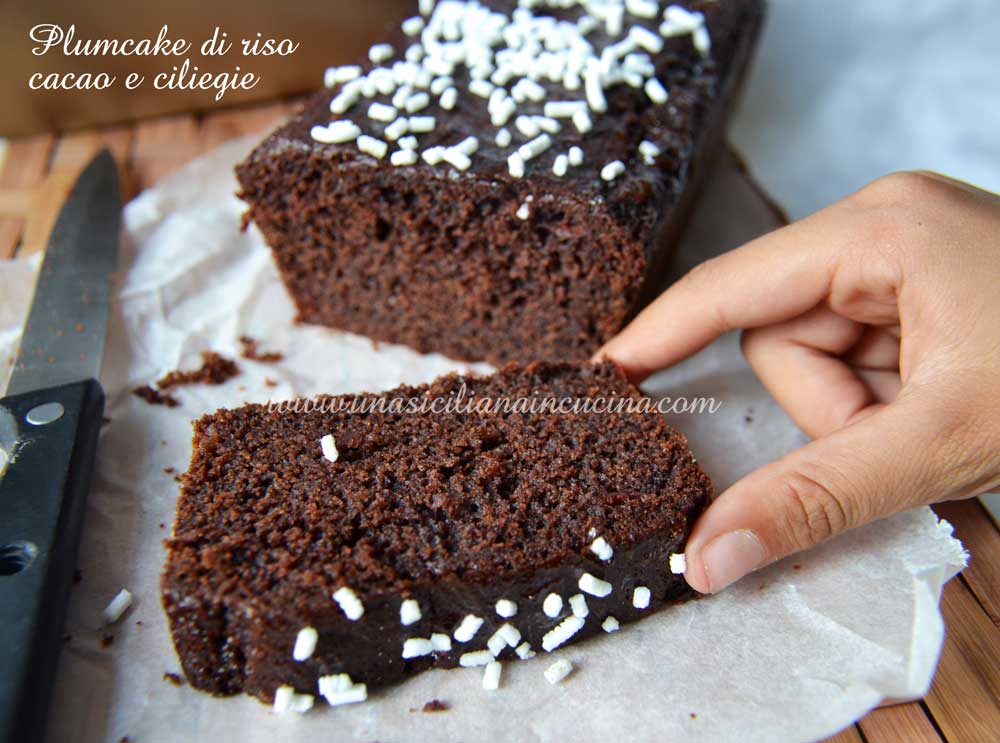 Plumcake di riso cacao e ciliegie