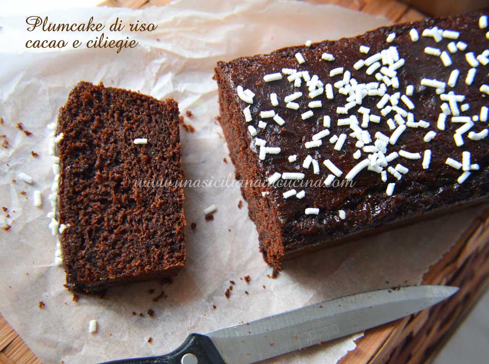 Plumcake di riso cacao e ciliegie