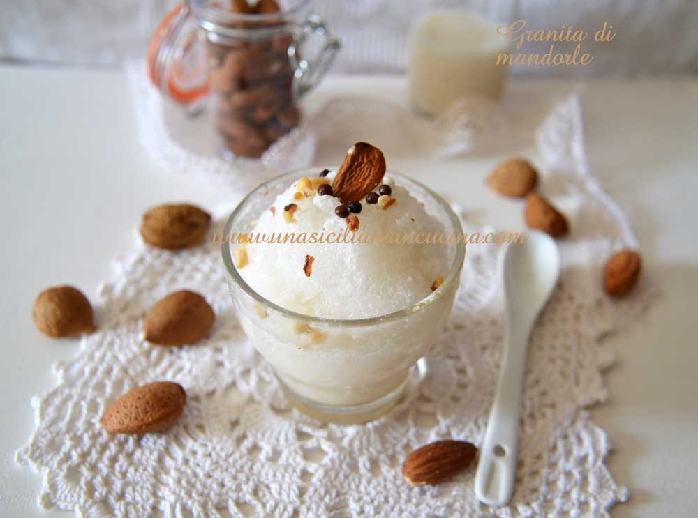 Granita di mandorle