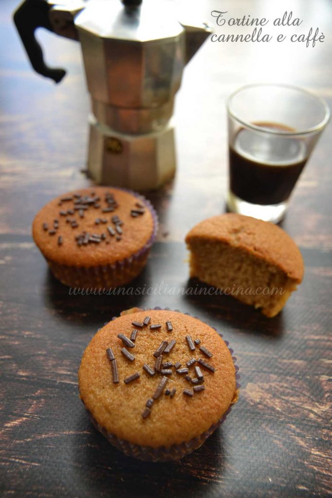 Tortine alla cannella e caffè