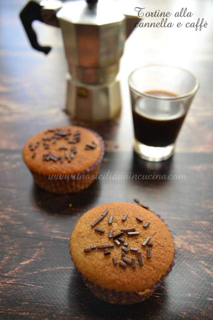 Tortine alla cannella e caffè