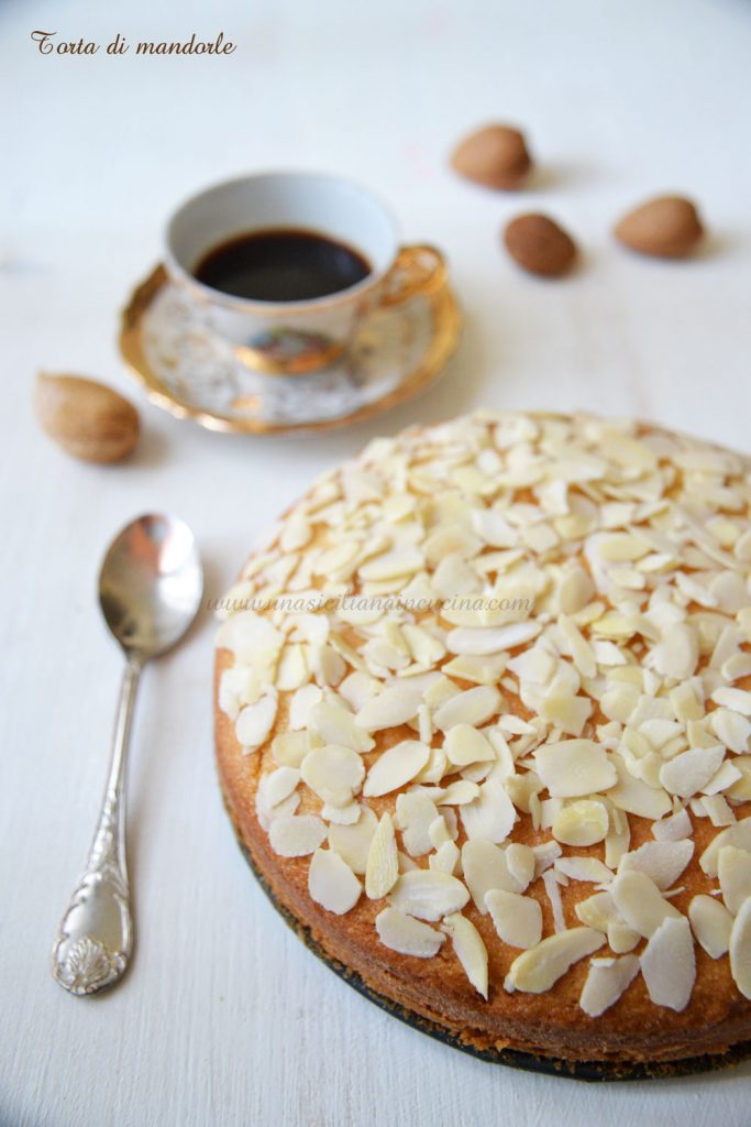 Torta di mandorle siciliane Torta di mandorle siciliane