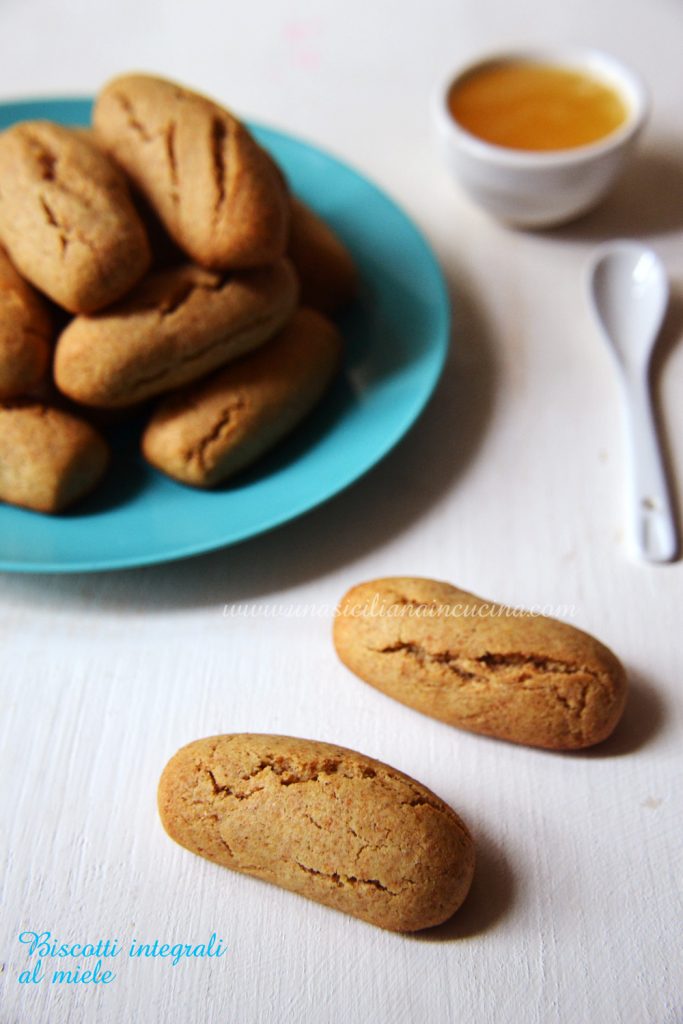 Biscotti integrali al miele