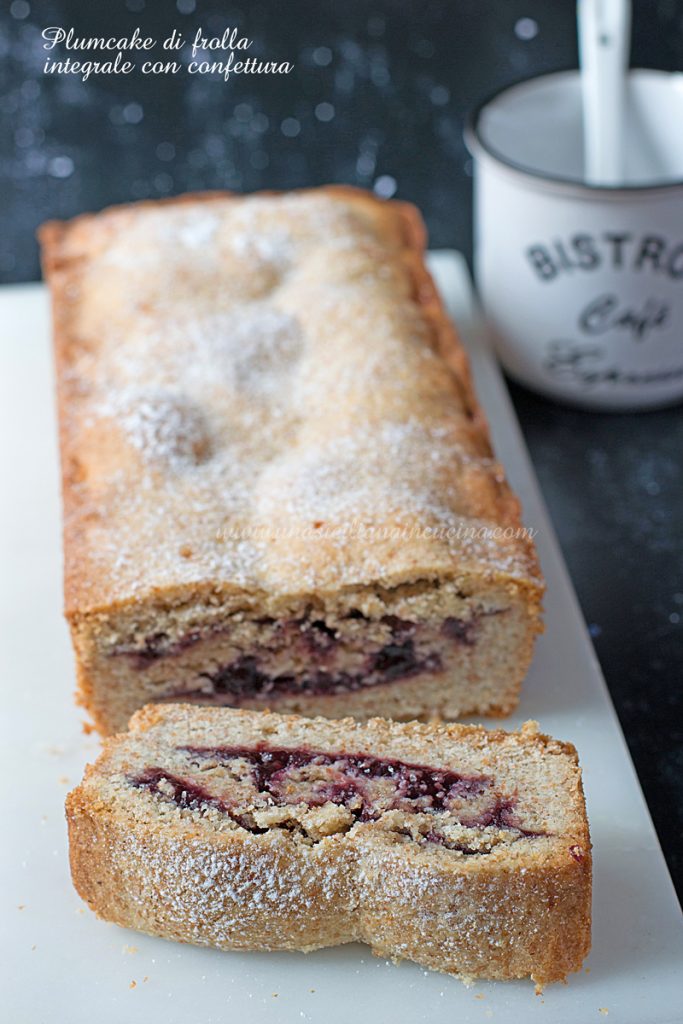Plumcake di frolla integrale con confettura