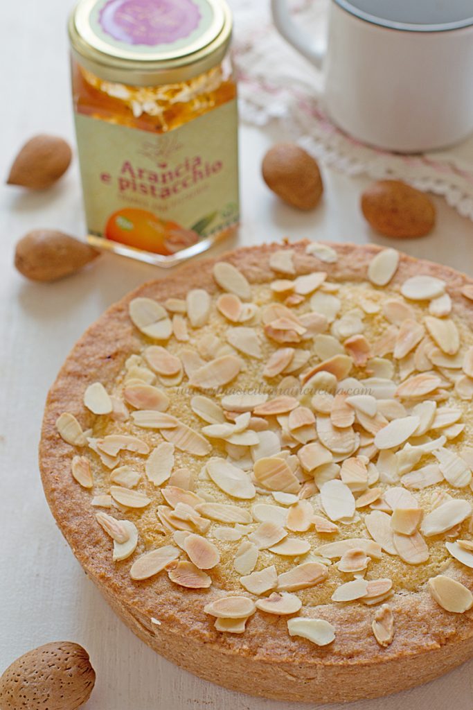 Torta integrale frangipane e marmellata arance