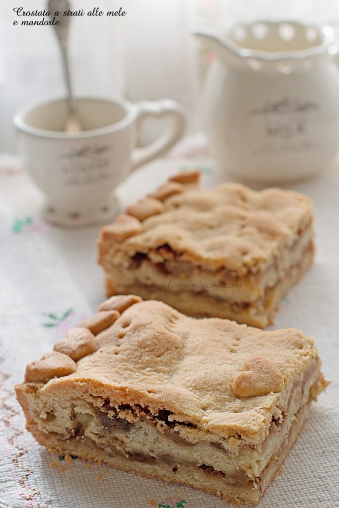 Crostata mele e mandorle a strati