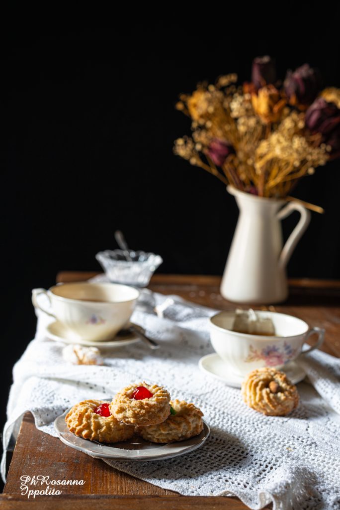 Pasticcini ricci di mandorla